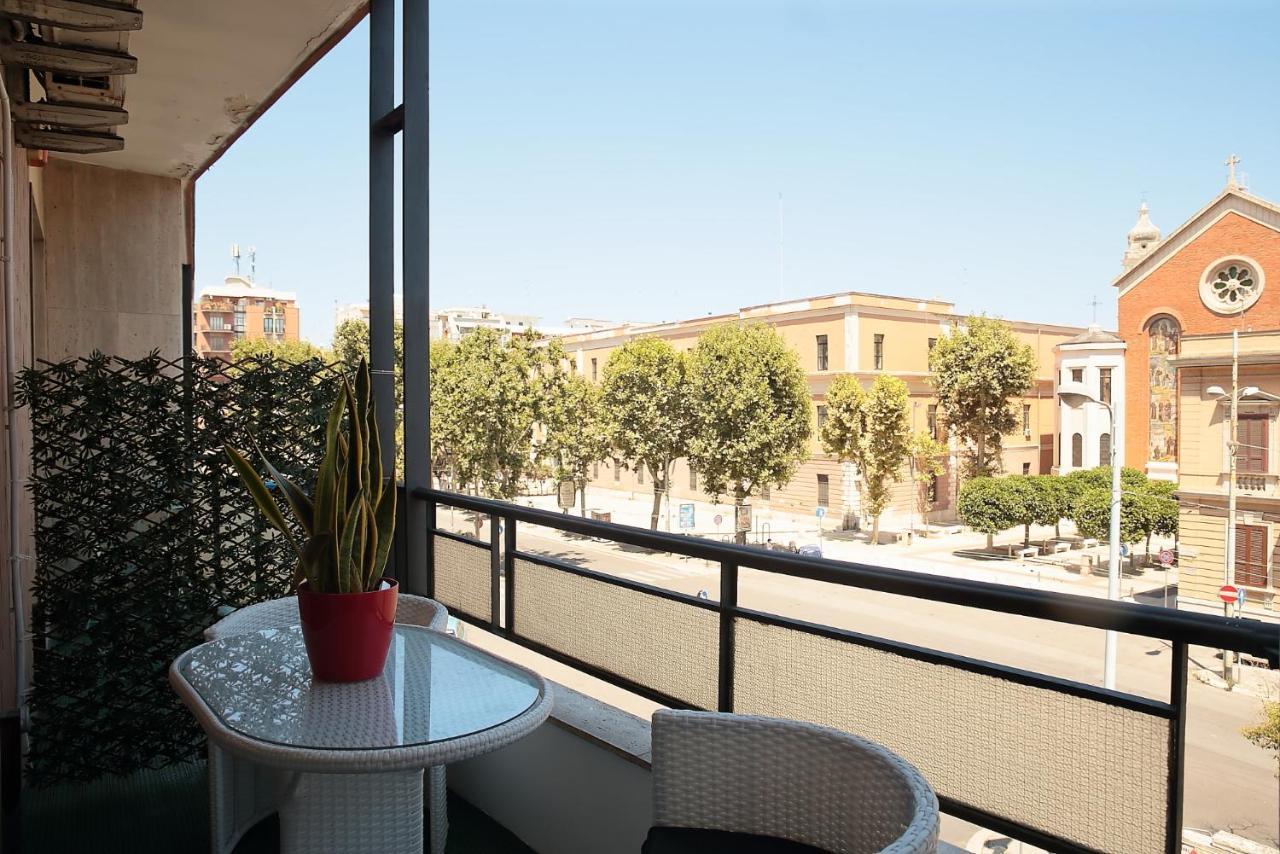 Готель Savoia International_Lt_Bari Stazione Екстер'єр фото